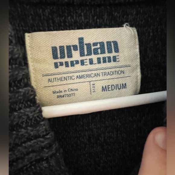 Urban-Pipeline Button up Sweater - Picture 2 of 3